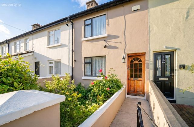 4 Saint Michaels Terrace, Dun Laoghaire, Dun Laoghaire, Co. Dublin - Click to view photos