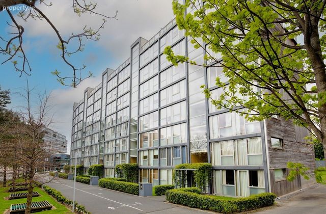 Apartment 147, The Links, Elmpark, Merrion, Dublin 4 - Click to view photos