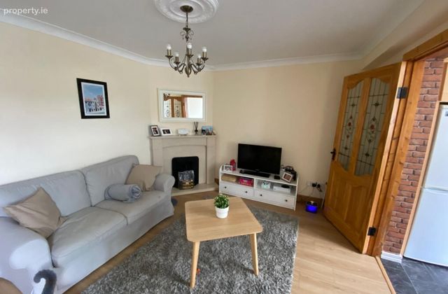 Kylemore Road, Ballyfermot, Dublin 10 - Click to view photos