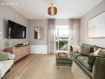6 Woodbrook Avenue, Dublin Road, Shankill, Co. Dublin, Shankill, Dublin 18 - Image 2
