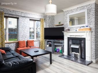 8 Warrenstown Way, Blanchardstown, Mulhuddart, Dublin 15 - Image 4