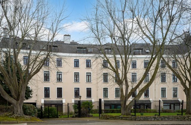 26 Crescent House, Marino, Dublin 3 - Click to view photos