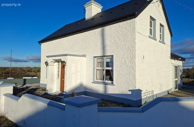 Graigue, Rathcabbin, Co. Tipperary - Click to view photos