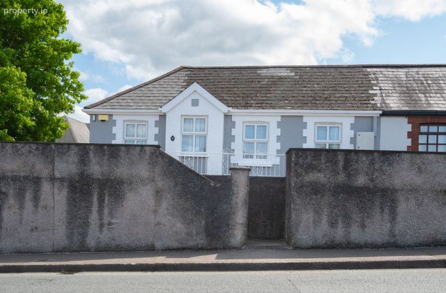 10 Ashgrove Park, Bishopstown, Bishopstown, Co. Cork - Click to view photos