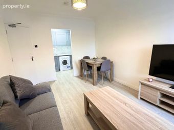 Apartment 28, Grafton Hall, Dublin 2 - Image 4
