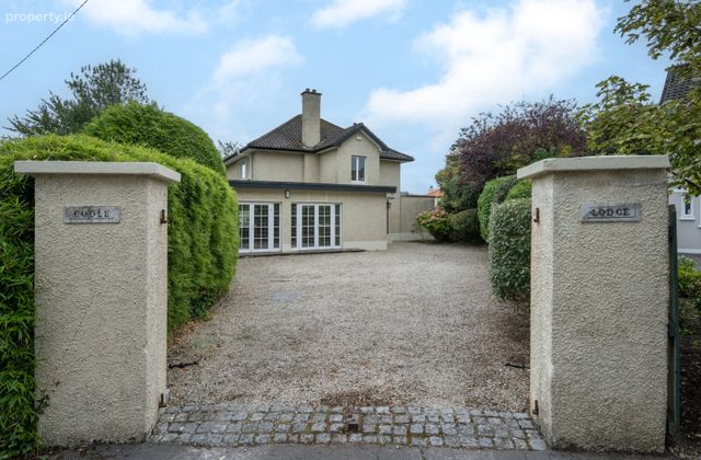 Coole Lodge, 9 Barnstead Drive, Ballintemple, Co. Cork - Click to view photos