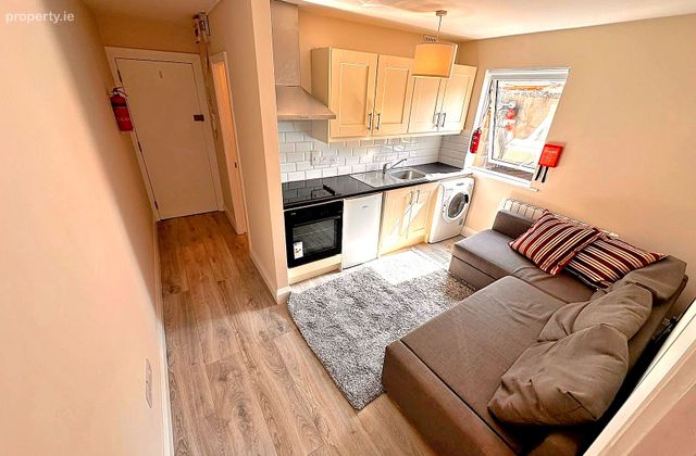 Flat 3, 6 Summer Street North, North Circular Road, Dublin 1 - Click to view photos