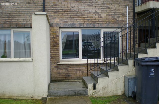 9 The Green, Burkeen, Wicklow Town, Co. Wicklow - Click to view photos