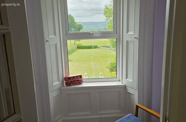 Capparoe, Scarriff, Corrakyle, Co. Clare - Click to view photos