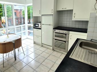 Apartment 14, Valencia House, North Circular Road, Dublin 7 - Image 5