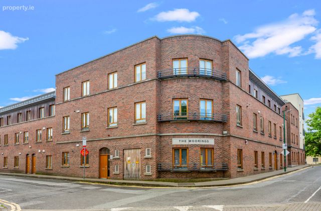 Apartment 5, The Moorings, Portobello, Dublin 8 - Click to view photos
