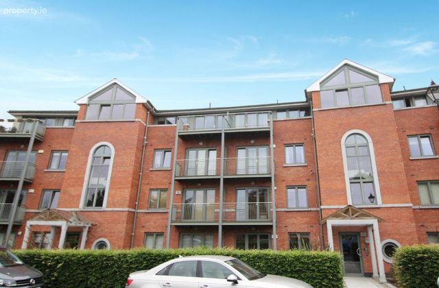 Beech Lodge, Farmleigh Woods, Castleknock, Dublin 15 - Click to view photos