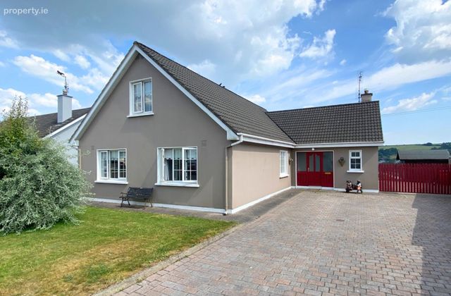 56 &Aacute;rd Na Greine, Kilnagurteen, Macroom, Co. Cork - Click to view photos