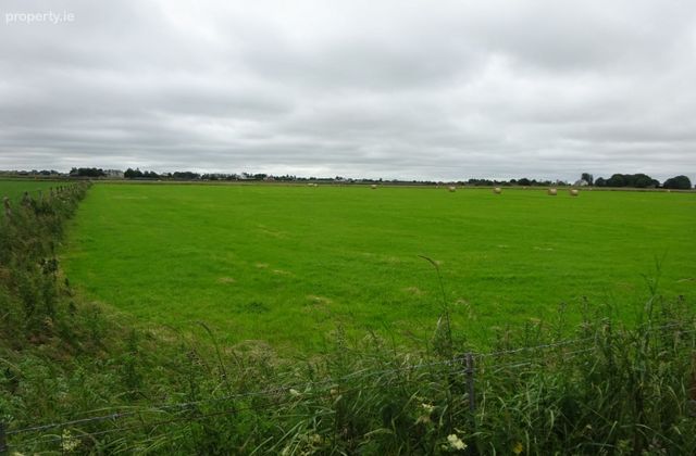 Cloonkeen South, Clough, Cummer, Corofin, Co. Galway - Click to view photos
