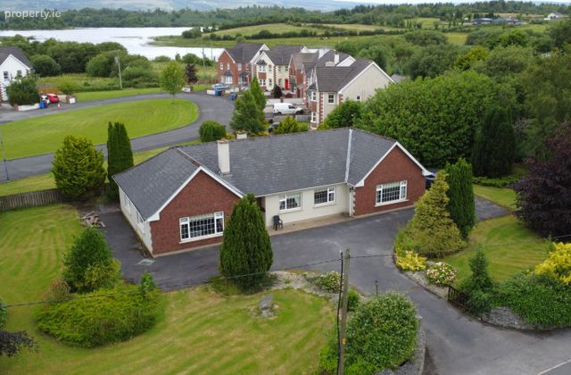 Brooklawn, Main Street, Keshcarrigan, Kilnagross, Co. Leitrim - Click to view photos