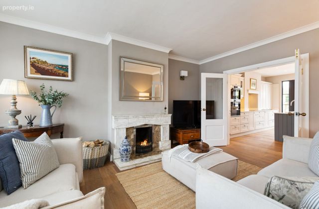 74 Newtownpark Avenue, Blackrock, Co. Dublin - Click to view photos