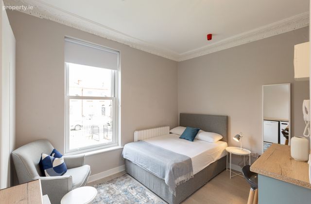 Flat 1, 91 South Circular Road, Dublin 8 - Click to view photos