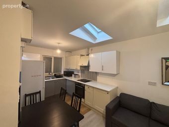 Warrenstown Drive, Mulhuddart, Dublin 15, Mulhuddart, Dublin 15 - Image 3