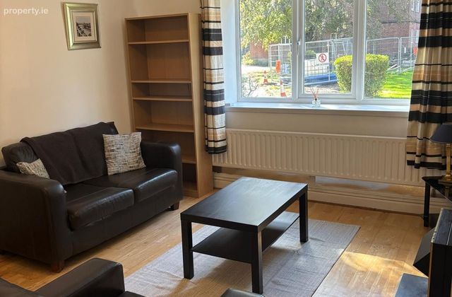 103 Cedar House, Mespil Estate, Ballsbridge, Dublin 4 - Click to view photos