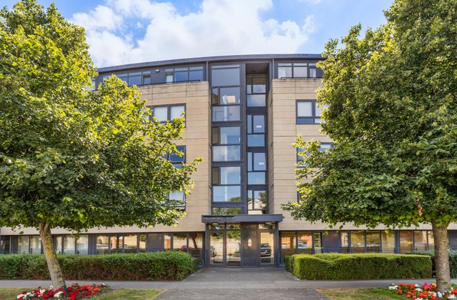 45 Milltown Hall, Mount St Annes, Milltown, Dublin 6, Milltown, Dublin 6 - Click to view photos