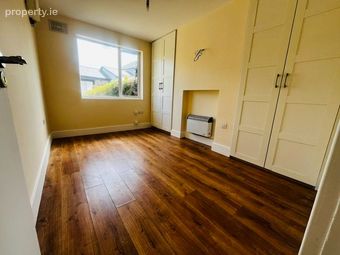 5 Saint John's Square, Portlaoise, Portlaoise, Co. Laois - Image 2