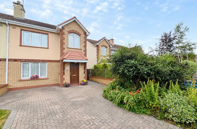 17 Hazelwood, Ennis, Co. Clare, Ennis, Co. Clare - Click to view photos