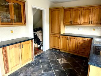 3 Rowan Drive, Castlebar, Castlebar, Co. Mayo - Image 2