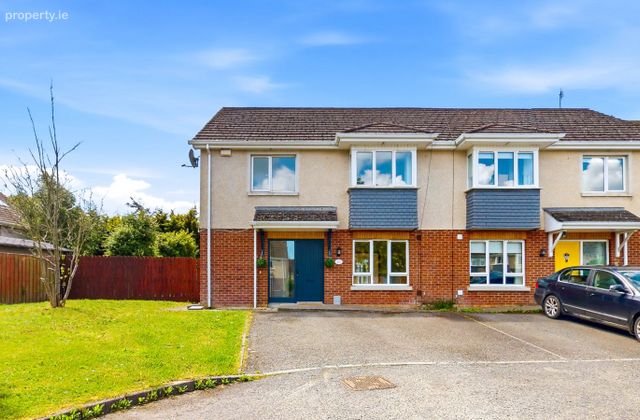 16 Village Park, Kilbreck, Stamullen, Co. Meath - Click to view photos