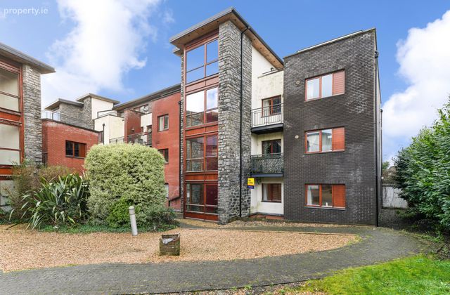 18 Saint Canices Square, Finglas, Dublin 11, Finglas, Dublin 11 - Click to view photos