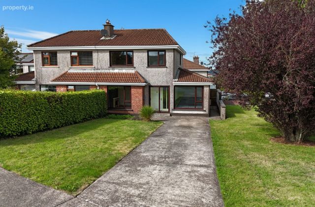 8 Manor Grove, Thornbury View, Rochestown, Co. Cork - Click to view photos