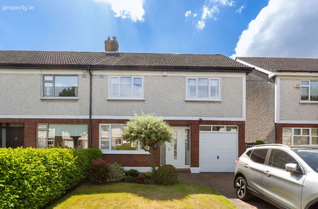 8 Clonkeen Grove, Dun Laoghaire, Co. Dublin - Click to view photos