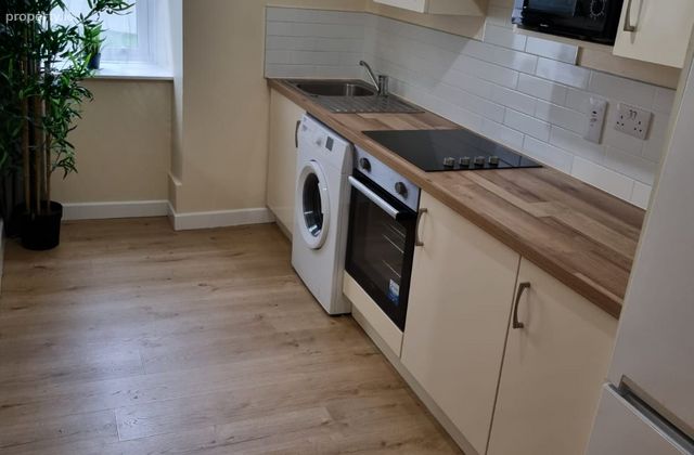37 Gardiner Street Upper, Dublin 1 - Click to view photos