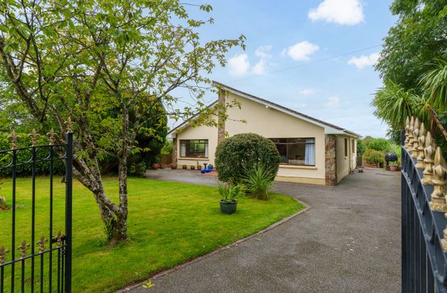 The Glen, Meadowlands, Upper Rochestown, Rochestown, Co. Cork - Click to view photos