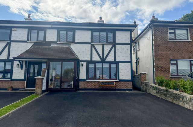 50 Tudor Lawn, Newcastle, Galway, Newcastle, Co. Galway - Click to view photos