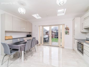 32 Market Square, Newcastle, Newcastle, Co. Dublin - Image 4