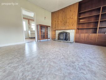 9 Saint Josephs Park, Tuam, Co. Galway - Image 4