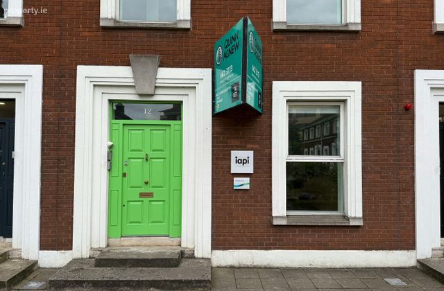 12 Clanwilliam Square, Grand Canal Quay, Dublin 2, Dublin 2 - Click to view photos