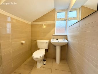 27 Gainsborough Green, Malahide, Co. Dublin - Image 5