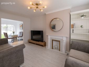12 Woodford Parade, Dublin 22, Clondalkin, Dublin 22 - Image 2