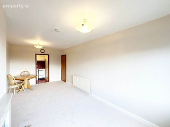 35 The Sycamores, Stradbrook Hill, Blackrock, Co. Dublin - Image 5