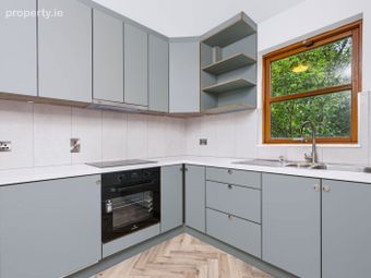 Apartment 3, Friary Close, Christchurch, Dublin 8 - Image 5