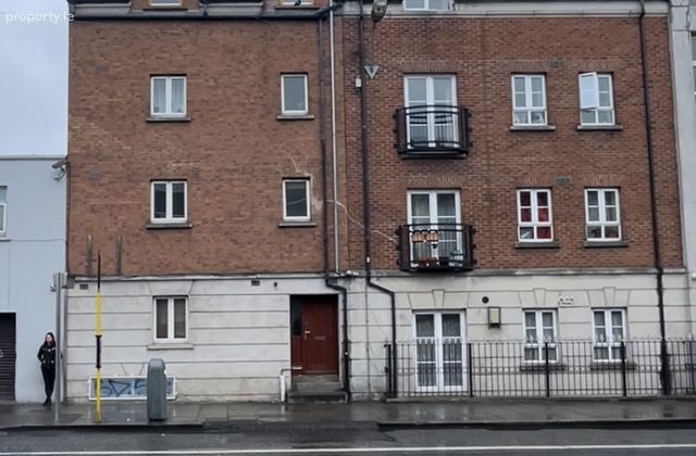 Flat 1, 161 James\'s Street, Dublin 8 - Click to view photos