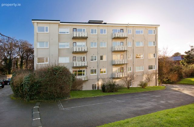 10 Hibernia, De Vesci Court, Monkstown, Co Dublin, Monkstown, Co. Dublin - Click to view photos