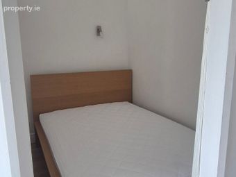 Apartment 34, Ashurst, Mount Merrion Avenue, Black, Stillorgan, Co. Dublin - Image 2