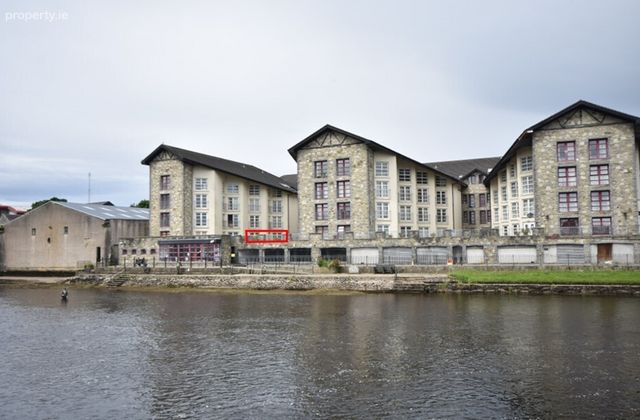 112 Ridgepool View, Barret Street, Ballina, Co Mayo, Ballina, Co. Mayo - Click to view photos