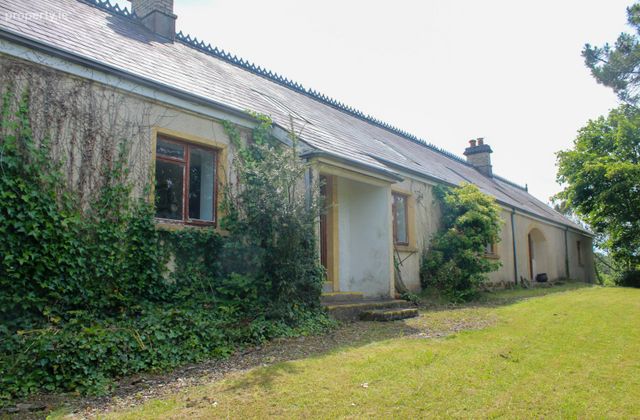 Inis Saimer, Ballyshannon, Co. Donegal - Click to view photos