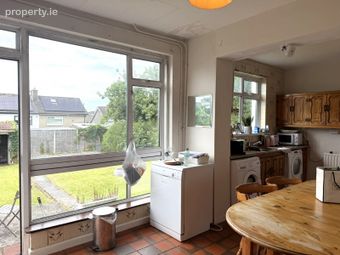 8 Oakland Drive, Greystones, Ennis Road, Co. Limerick - Image 4