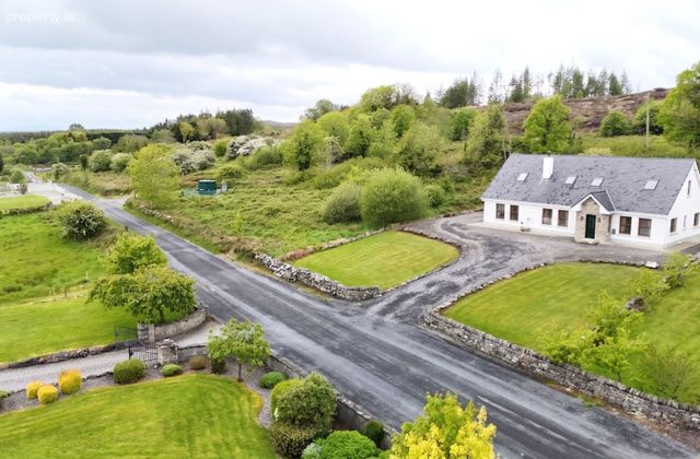 Cuillonaughton, Callow, Co. Mayo - Click to view photos