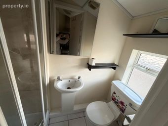 Flat 4, 10 Cabra Park, Phibsborough, Dublin 7 - Image 5