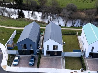 71 River Walk, Ballymore Eustace, Co. Kildare - Image 2